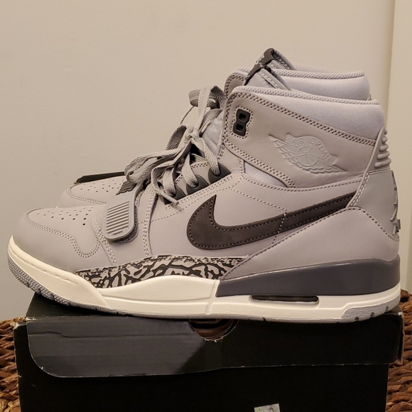 Nike Air Jordan Legend 312 mens size 13 LIKE NEW